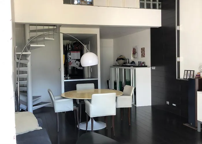 Les Cygnes Apartment *